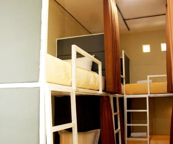 Ala Hostal *