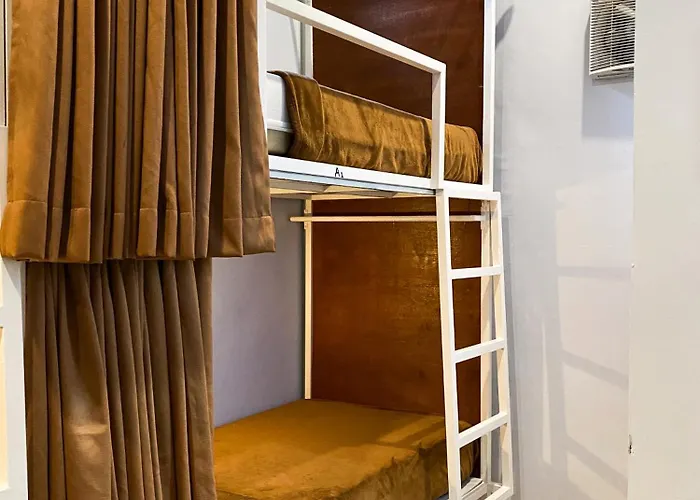 Hostal Ala *