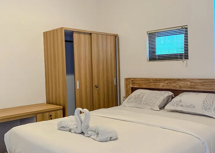 Hostal Ala *