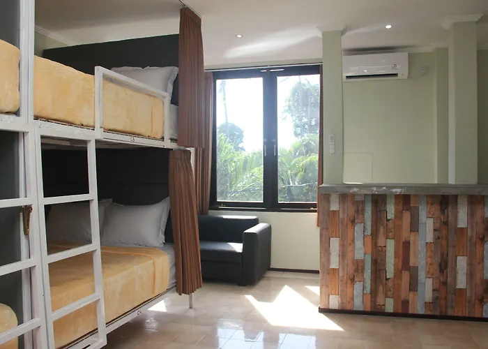 Hostal Ala *