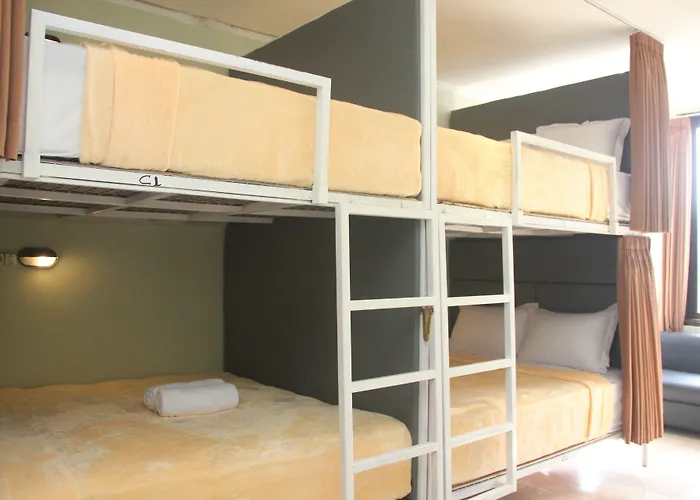 Ala Hostal